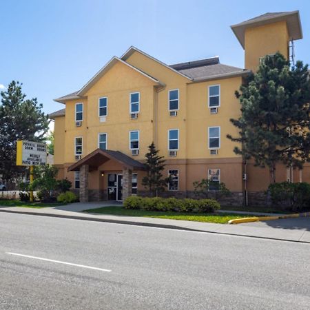 Hi Kelowna Hostel Exterior photo